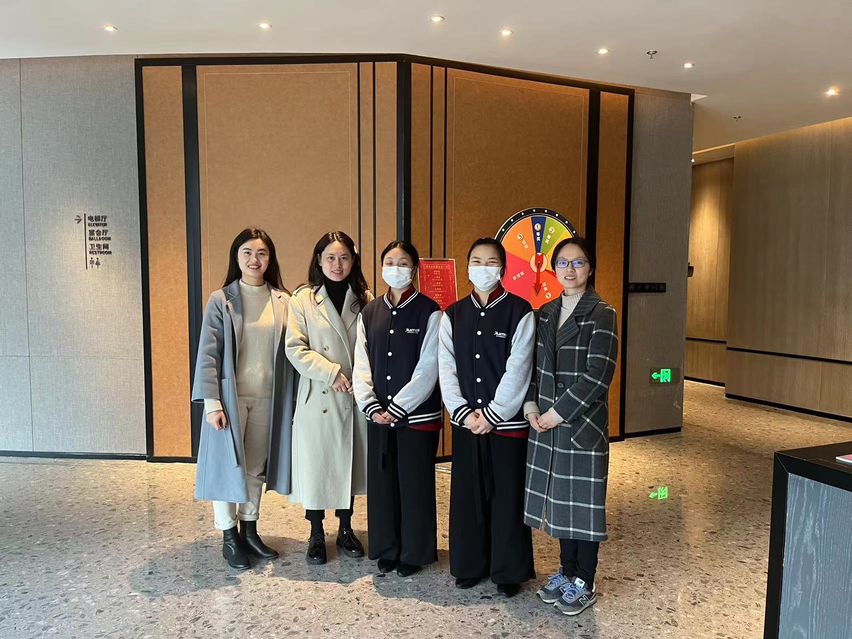 bevictor伟德官网组织教师到福朋喜来登酒店实地走访.jpg