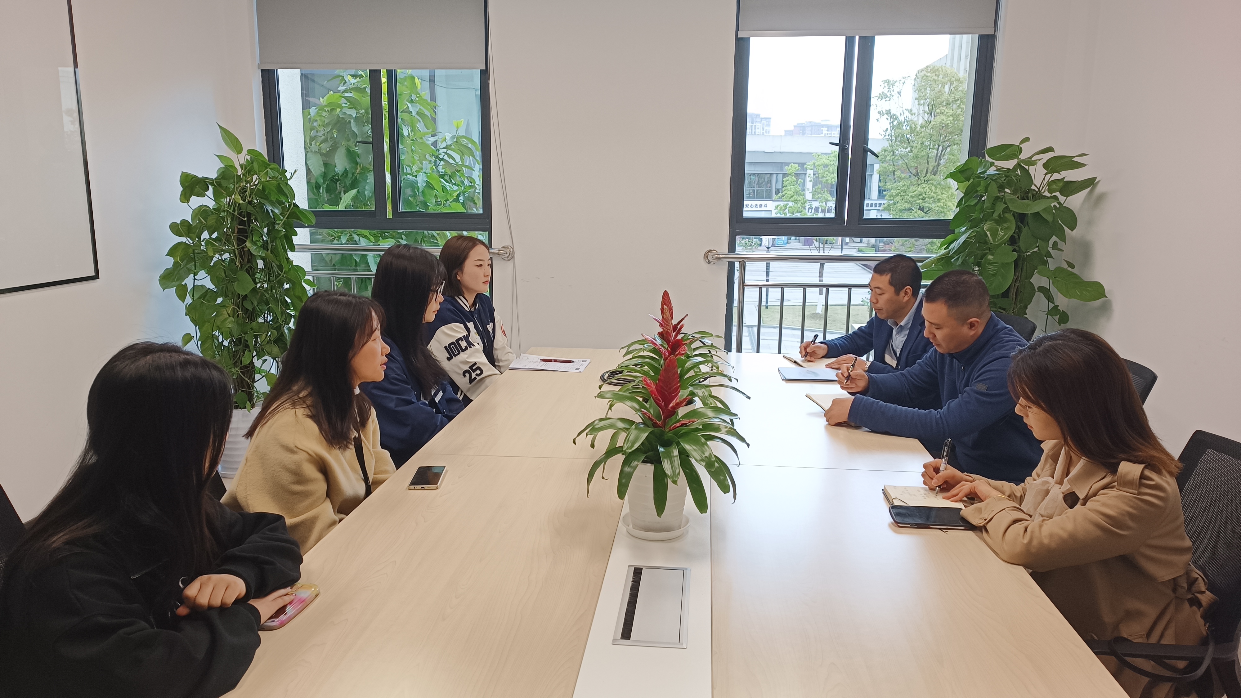 bevictor伟德官网组织教师访企拓岗(二).jpg bevictor伟德官网组织教师访企拓岗(二).jpg