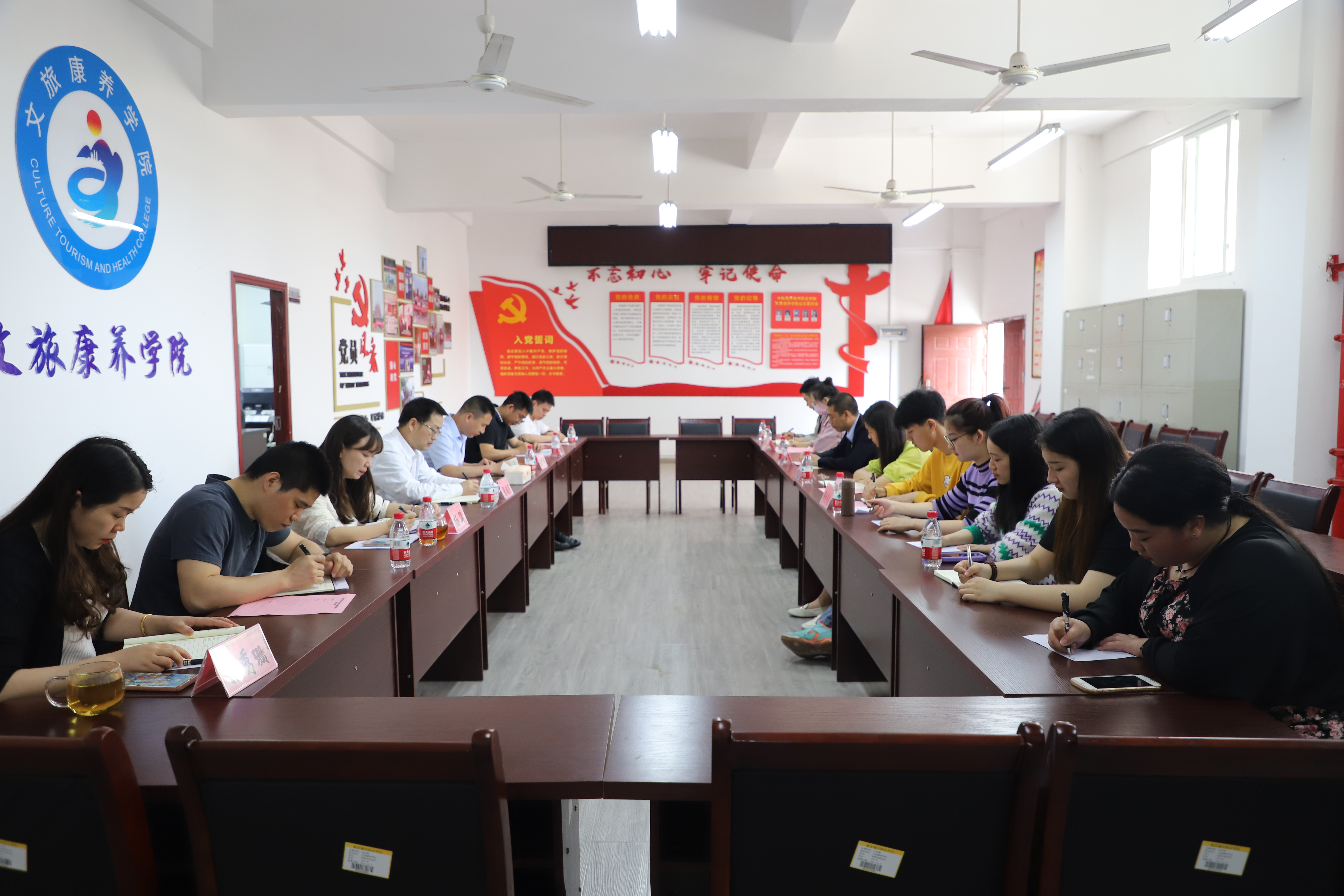 IMG_1049.JPG IMG_1049.JPG