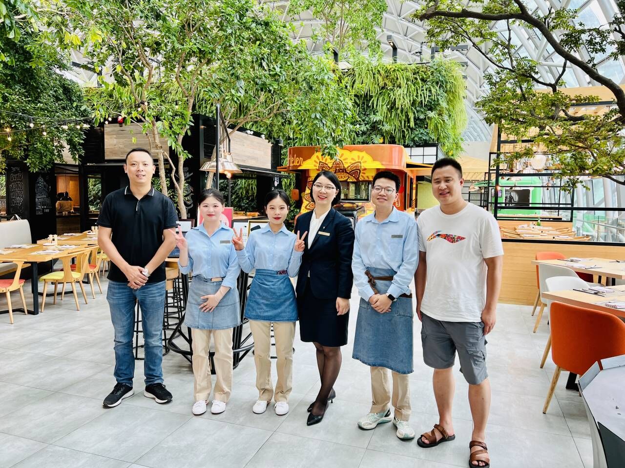 bevictor伟德官网组织教师访企拓岗（二）.jpg